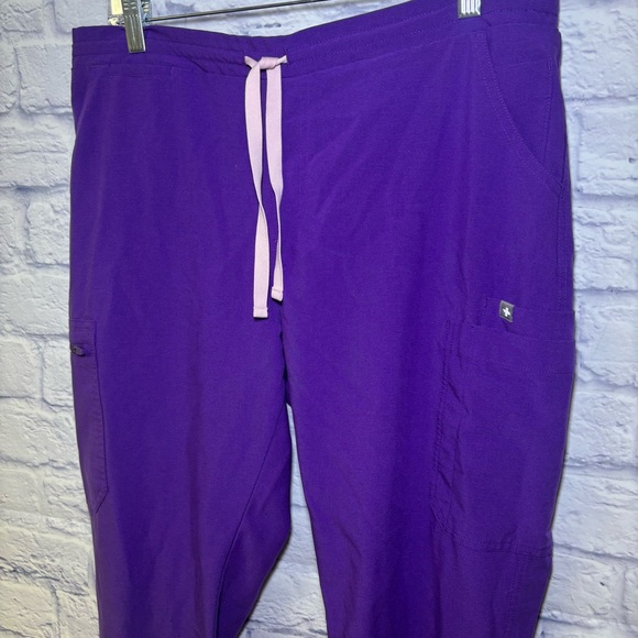 Women’s FIGS Yola Skinny Scrub Pants Digital Grape Size Large High Waisted - Picture 9 of 14